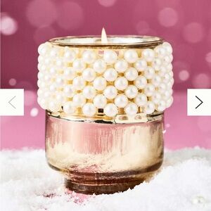 Anthropologie Pearled Cuff Woody Crisp Cedar Glass Pedestal Candle, NEW!